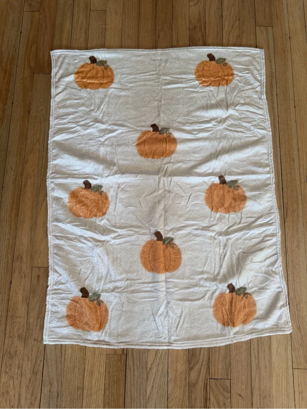 Plush Pumpkin Print Baby Throw Blanket - Cream and Orange